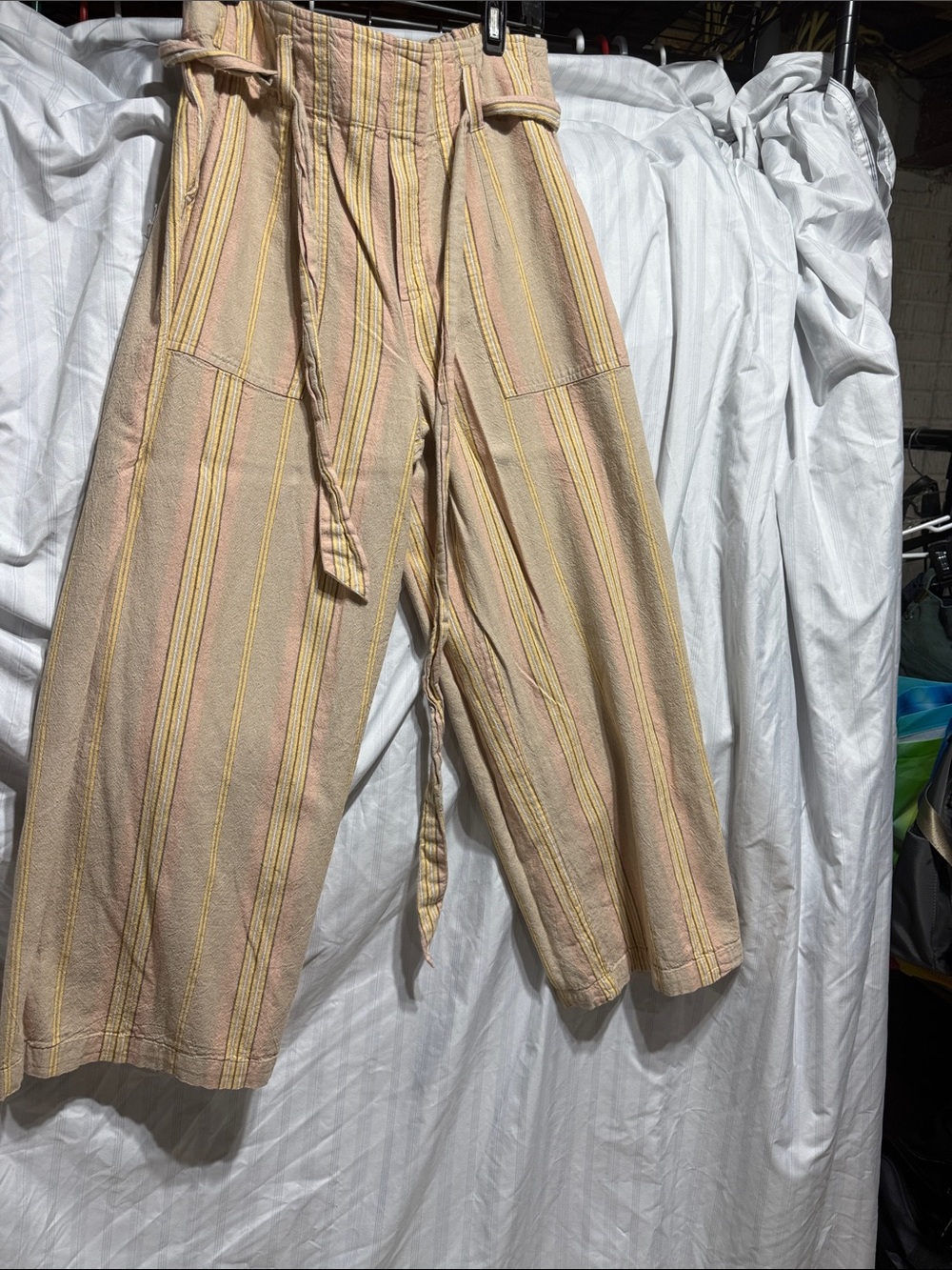 2/$15 - America Eagle linen wide leg pants with belt